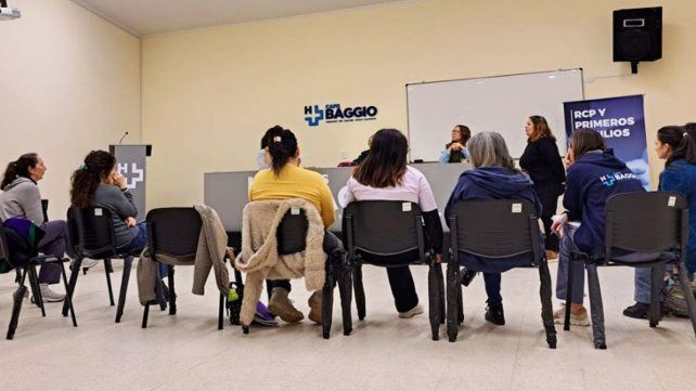 El Centro de Salud Juan Baggio capacita a su personal en Lengua de Señas