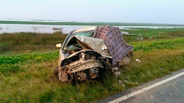 elocuente. Uno de los tantos accidentes que se cobraron vidas en el puente Rosario-Victoria.