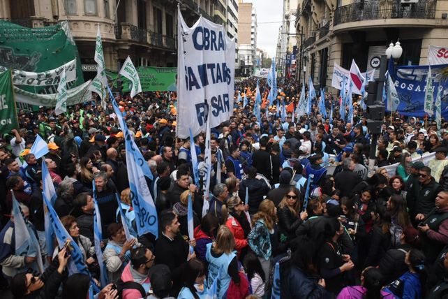 El gobierno de Santa Fe anunció que descontará los días de paro