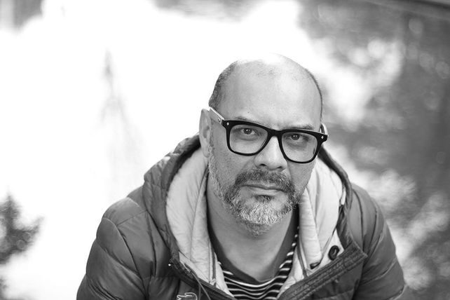 El autor Fabián Casas disertará sobre Algo así como lo que fue leer poesía antes y después de la dictadura”