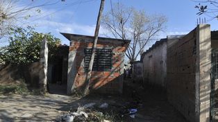 La entrada al pasillo de Lima al 2900 donde Guadalupe Medina fue violada y asesinada en una casa sin terminar.