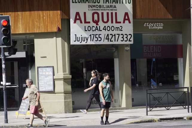 Por la recesión, no aumentan los precios de los alquileres de comercios en Rosario