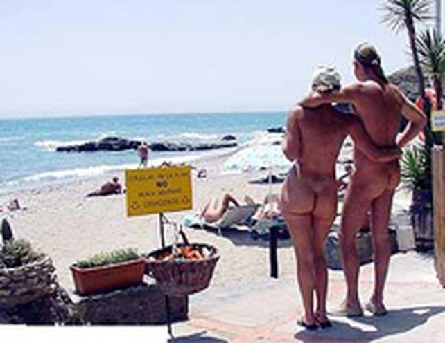 Un congreso de nudistas conmociona a una peque&ntilde;a ciudad brasile&ntilde;a