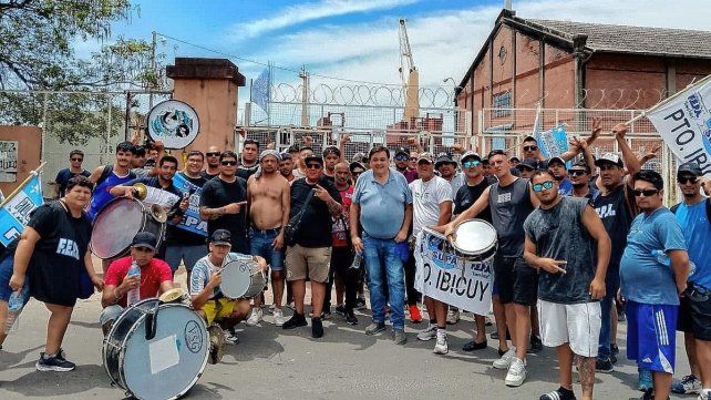 Conflicto portuario en Entre Ríos pone a todos los puertos del país al borde de un paro nacional.