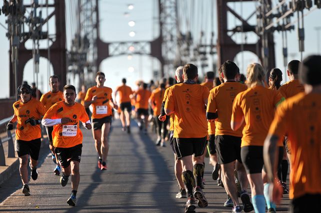Más de dos mil personas participaron de la Santa Fe corre: mirá las mejores fotos