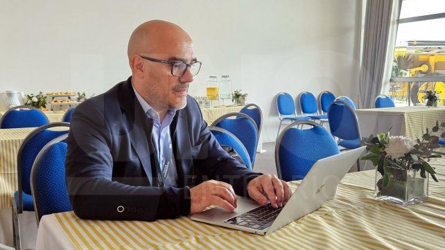 El consultor político Lucas Romero analizó en Paraná el escenario electoral.