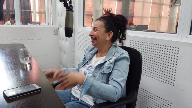 Paola Rebeque en radio La Red Paraná