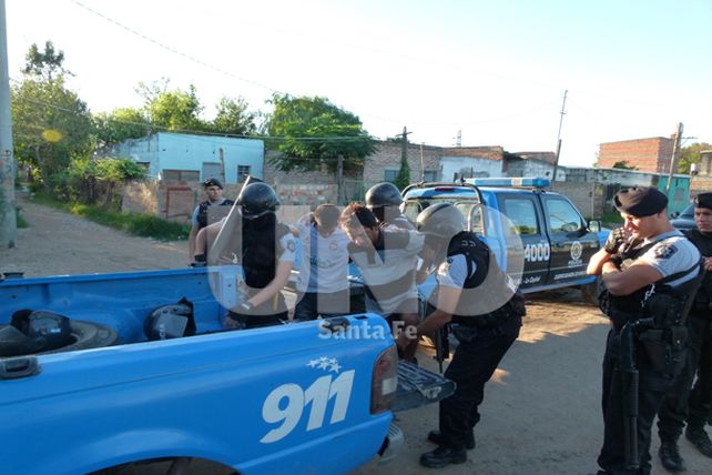 Allanamientos con detenidos en el barrio El Chaqueño en Guadalupe oeste