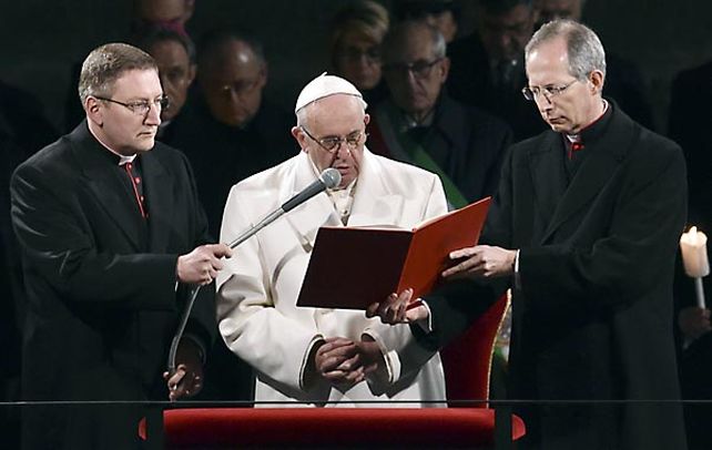 Lectura. Francisco leyó un texto