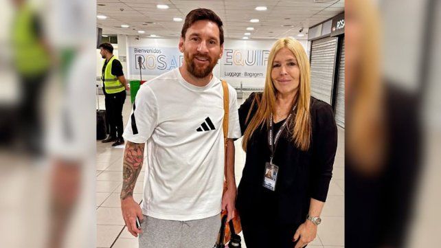 Lionel Messi al arribar a Rosario.