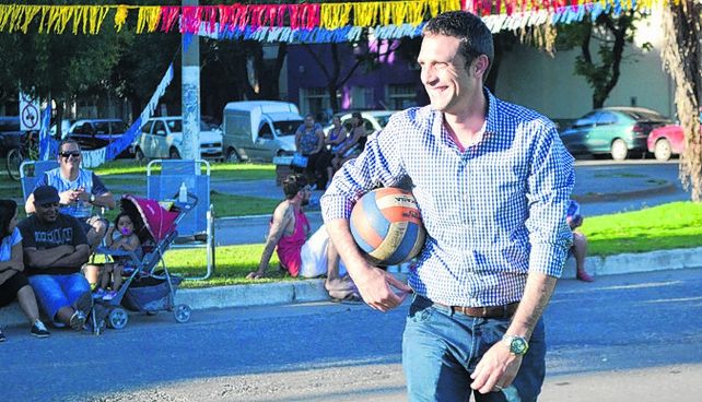 corsalini. El intendente quiere sumar cada vez más niños al deporte.