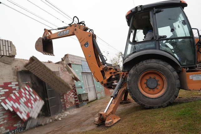 Se dieron dos nuevos derribos de búnkeres en Villa Gobernador Gálvez.