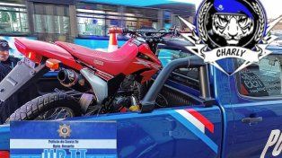 Apresaron a ocho delincuentes en Rosario con un arma de guerra cargada y dos motos robadas