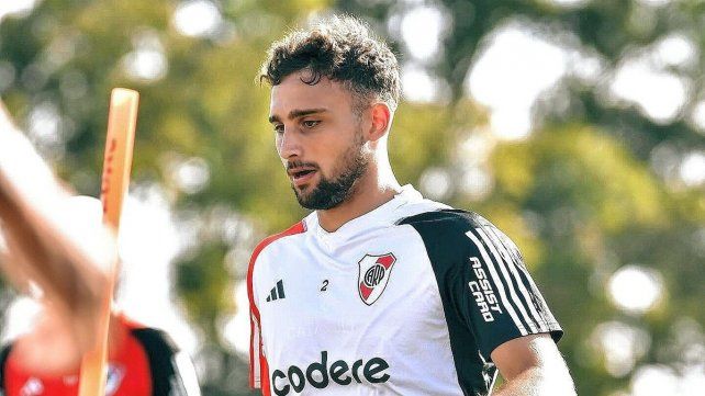 Sebastián Boselli será titular en la defensa de River ante la baja de Paulo Díaz.