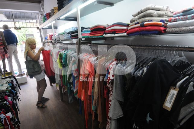 La mayoría de los comercios trabajarán a puertas abiertas este miércoles feriado