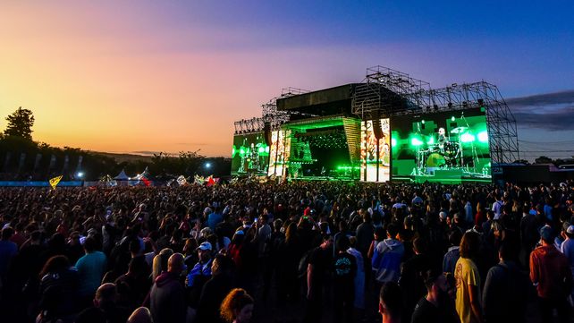 La gente volvió a reencontrarse en el Cosquín Rock, tras dos años de espera por el Covid