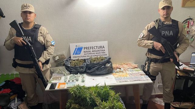 Prefectura Naval apresó a vendedores de drogas y les incautó 70 millones de pesos en narcóticos