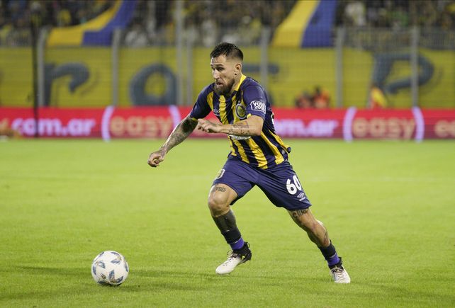 Jonatan Gómez se moverá en el círculo central. Desde allí intentará generar juego en el canalla.