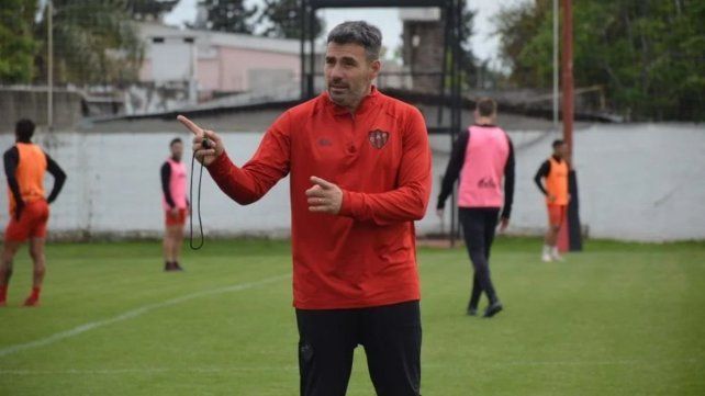 Diego Pozo disparó contra la dirigencia de Patronato.