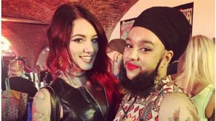 Una mujer con barba lucha contra el bullyng y suma seguidores en la red