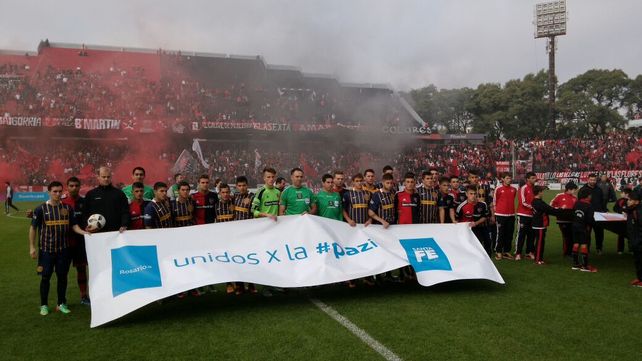 Los chicos de Newells fueron más que los de Central pero debieron conformarse con el empate en la ida de la Copa