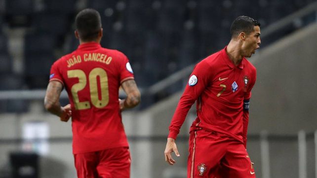 Cancelo y Cristiano Ronaldo protagonizaron otro tenso momento en el entrenamiento de Portugal.