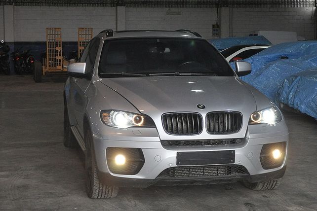 Entre los vehículos de la subasta figuran automóviles de alta gama.