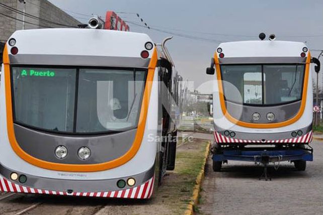 “Deberían realizar una consulta pública sobre el tren urbano”