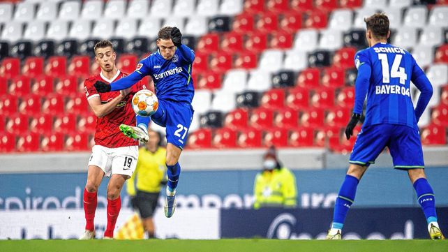 Friburgo batió a Bayer Leverkusen y está 3º en la Bundesliga