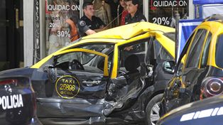 Un taxi a contramano mató a una joven y dejó cinco heridos en Recoleta