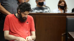 Condenaron a perpetua al hombre gato por el doble crimen de su madre y su tía