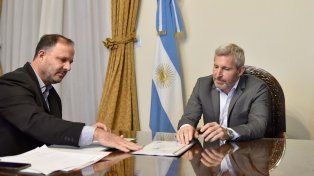 Rogelio Frigerio se reunió con el intendente de Pueblo Belgrano Francisco Fiorotto, para dialogar sobre distintos proyectos de infraestructura vial y gas, entre otros&nbsp;