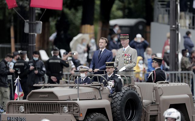 Las imágenes del desfile en Francia por el Día de la Independencia
