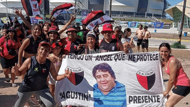 Hinchas de Colón coparon las cercanías del estadio