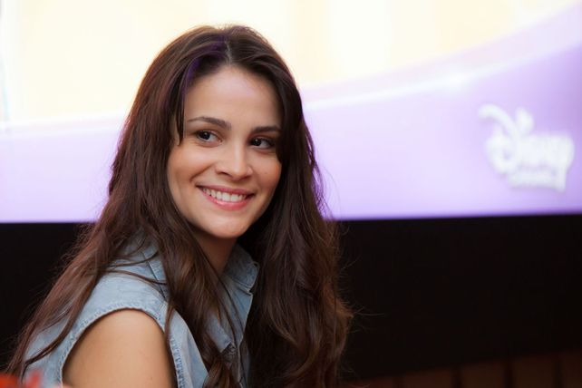 La actriz y cantante Micaela Riera dará vida a Fabiana Cantilo.&nbsp;