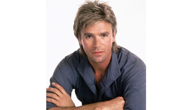 El protagonista de MacGyver, irreconocible