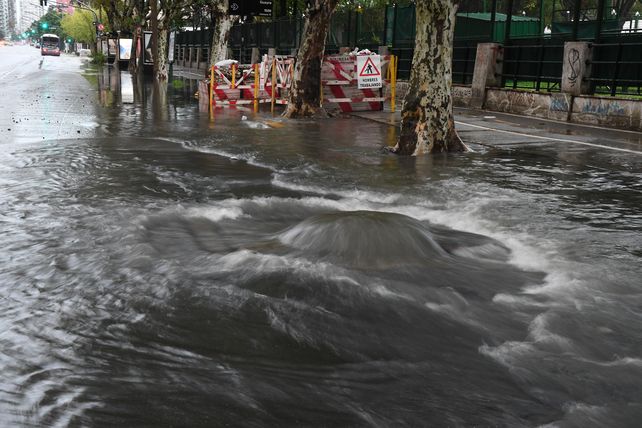 Dos personas murieron como consecuencia del temporal en Buenos Aires
