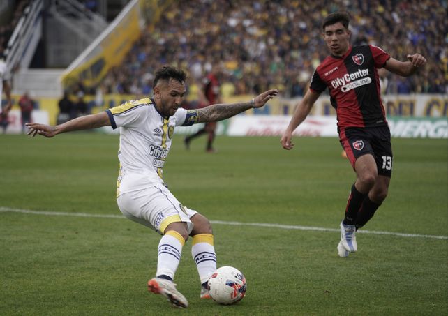 Montoya jugó unos pocos partidos en el torneo, pero ya está recuperado y en Central quieren que siga.