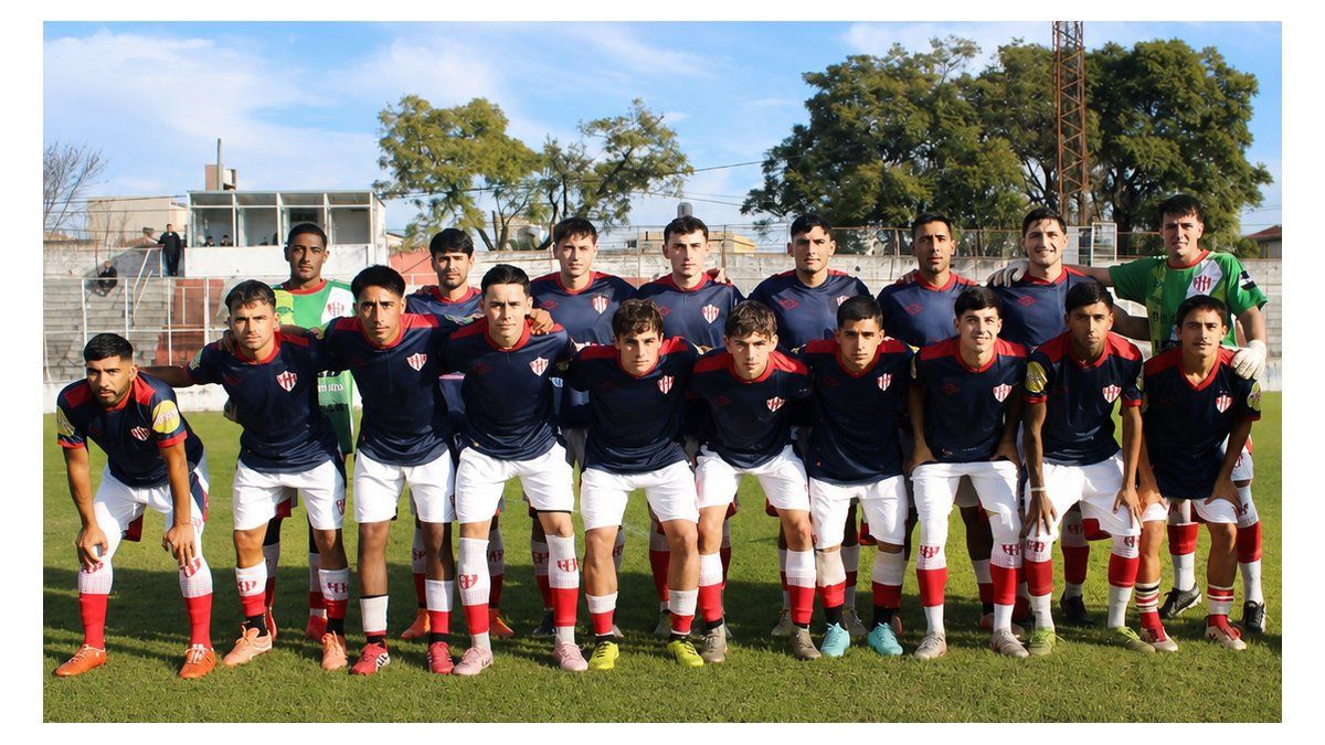 Atlético Paraná ganó en los penales y es finalista de la Copa Túnel Subfluvial