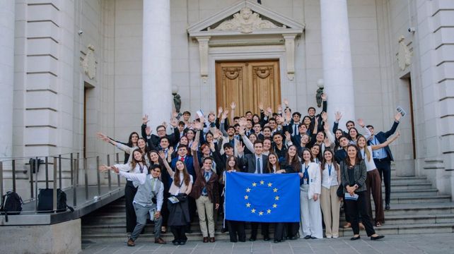 Estudia en la UNR y ganó una beca para visitar la sede de la Unión Europea en Bélgica