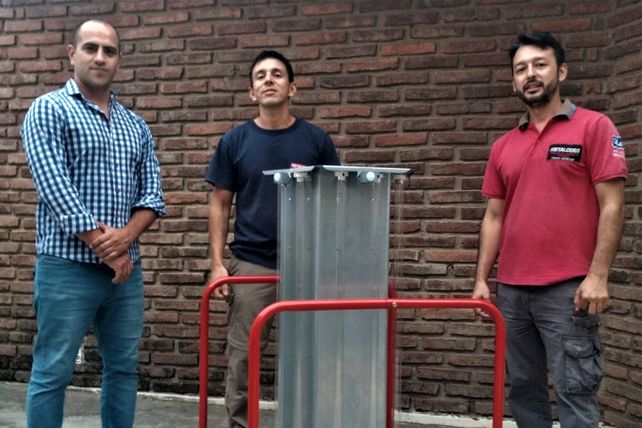 Local. Un sistema de desinfecci&oacute;n basado en l&aacute;mparas ultravioleta.