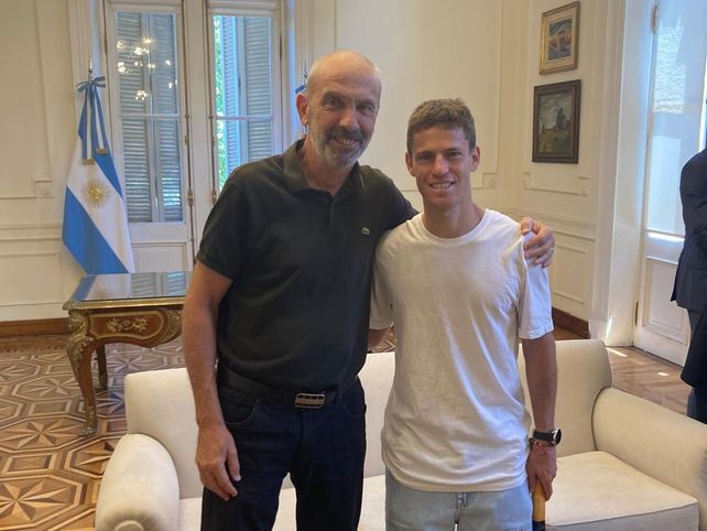 Capella y Schwartzman en la presentación del Challenger de Tenis de Rosario en 2025.
