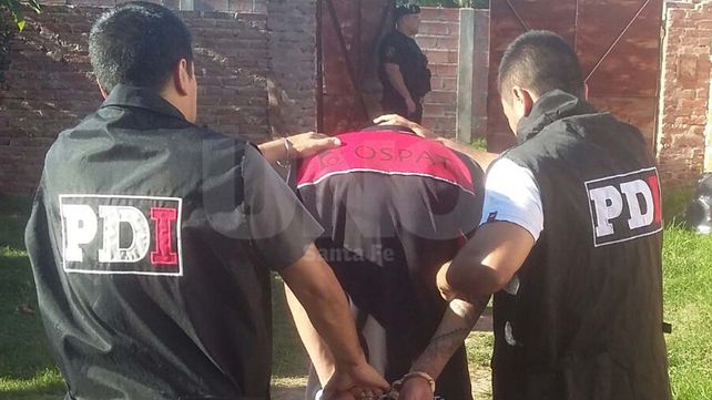 Detuvieron a un presunto asesino y secuestraron drogas en un allanamiento