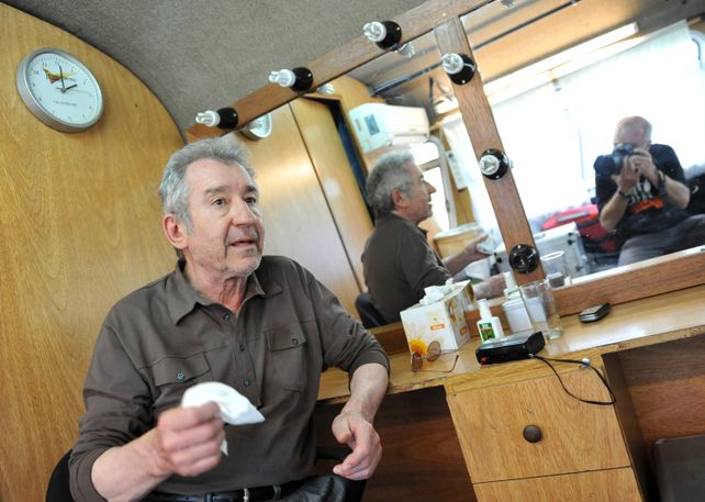Sacristán durante el rodaje de "El muerto y ser feliz" (2012), de Javier Rebollo. Parte del film se rodó en Roldán y Rosario y por este trabajo el actor recibió su primer Goya como mejor protagonista masculino en 2013.
