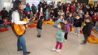 Los Jardines Maternales Municipales celebraron su día este miércoles en la ciudad de Paraná.&nbsp;