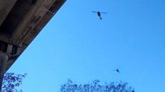 Las redes sociales se poblaron de fotos y videos que registraban el paso de los helicópteros sobre la ciudad. Las redes sociales se poblaron de fotos y videos que registraban el paso de los helicópteros sobre la ciudad.