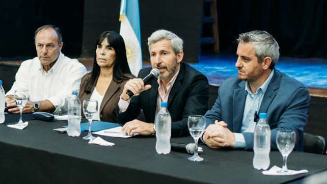 El gabinete provincial se reunió en Colón con el Municipio