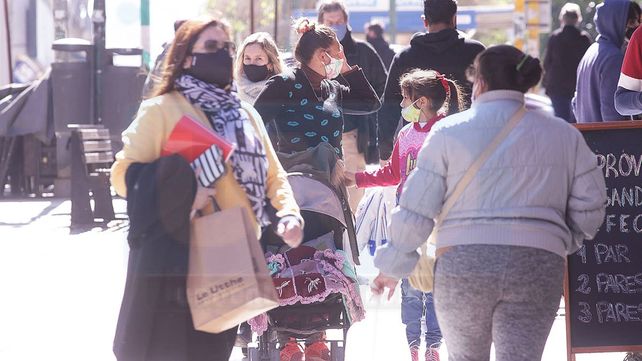 La OMS recomendó tapabocas en niños a partir de los 12 años