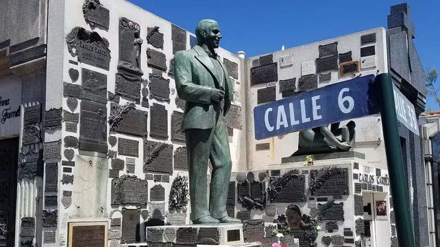 Este 24 de junio se cumplen 89 años del fallecimiento del mítico cantor Carlos Gardel sigue siendo una de las voces más emblemáticas del Tango en la Argentina.