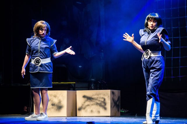 Un happening teatral para invocar los espíritus parakulturales
